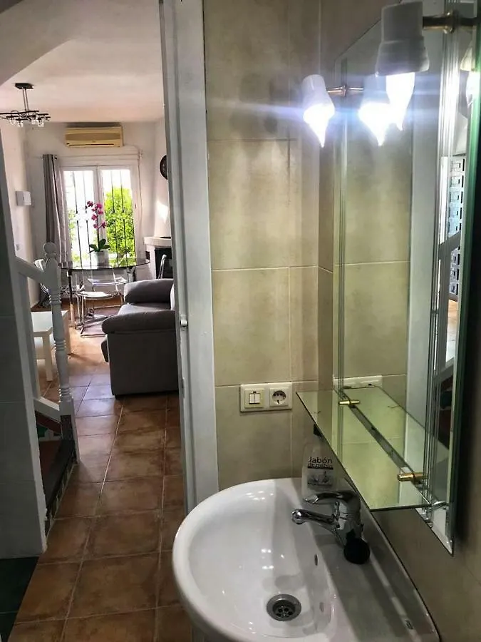 Pueblo Andaluz Villa Nerja 0*,
